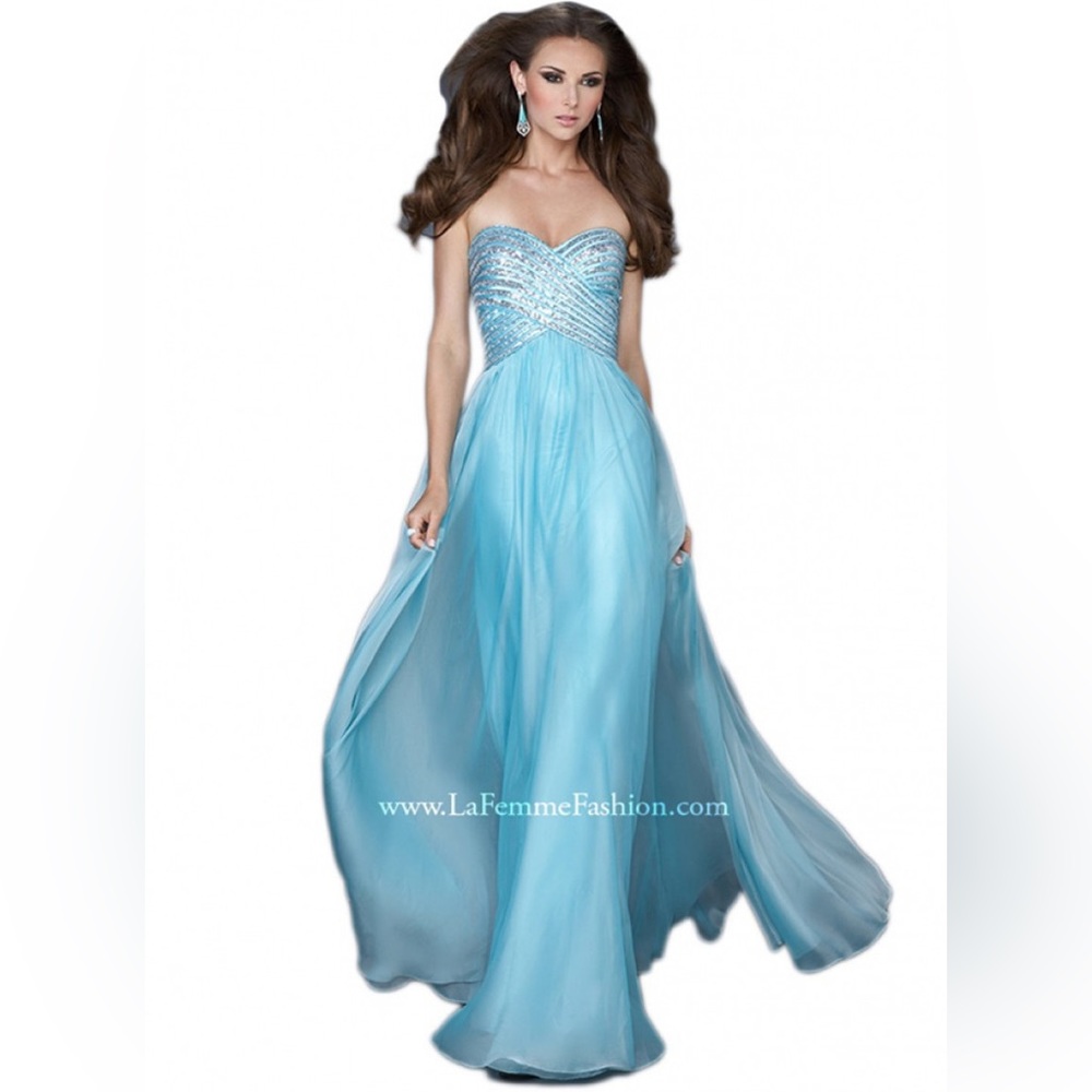 La Femme 18342 (ONLY SIZE 10 WHITE)